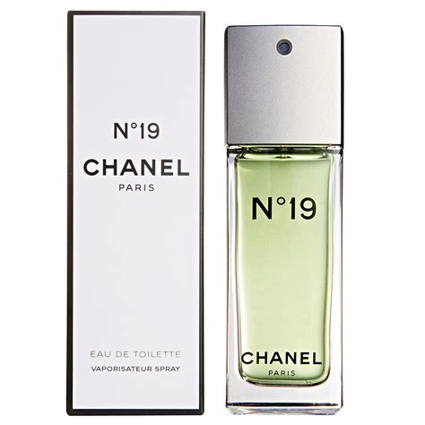 chanel 19 review|is Chanel no 19 discontinued.